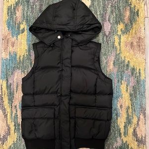 GAP Puffy Vest with hood
